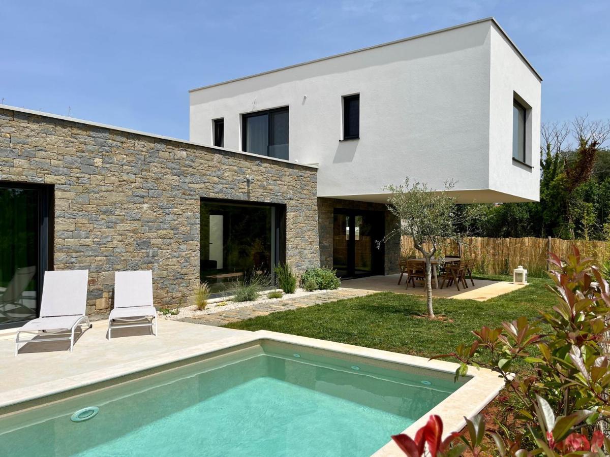 Villa Zen - With Pool & Close To The Sea Tar-Vabriga Buitenkant foto